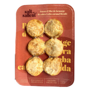 Patates d'Olot de formatge cabra i ceba caramelitzada